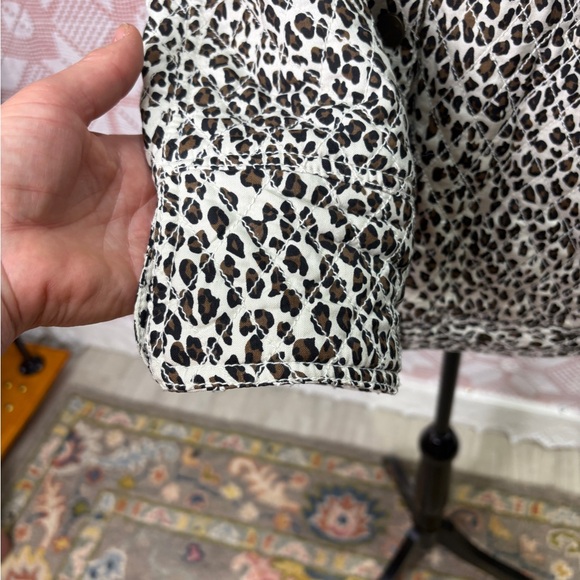 Coldwater Creek Silk Leopard Quilted Jacket Size L - Picture 9 of 12